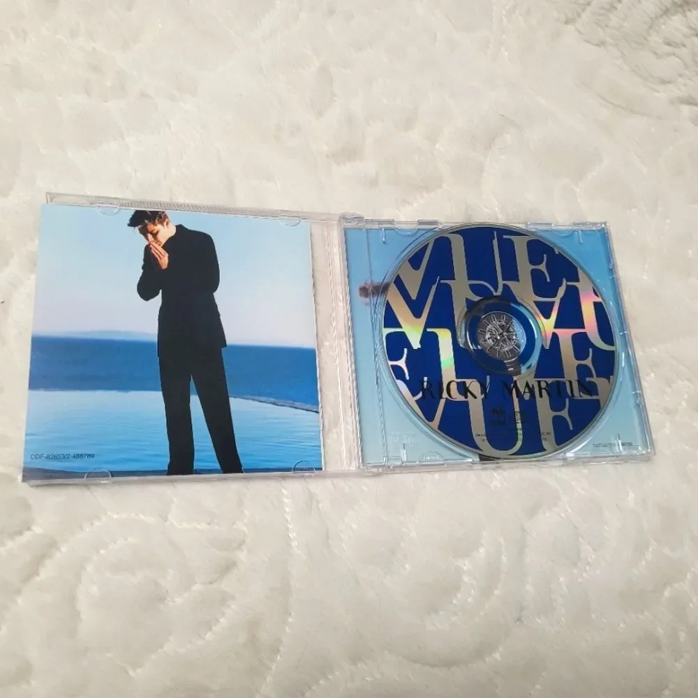 Vintage Ricky Martin Vuelve CD Spanish Language Version 1998